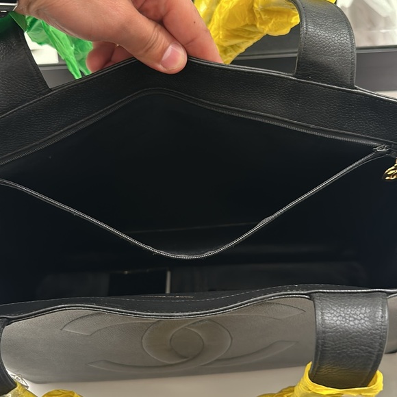 Authentic CHANEL CC JUMBO XL LOGO CAVIAR SHOPPER TOTE BAG + Chanel Zip Wallet - Picture 13 of 16